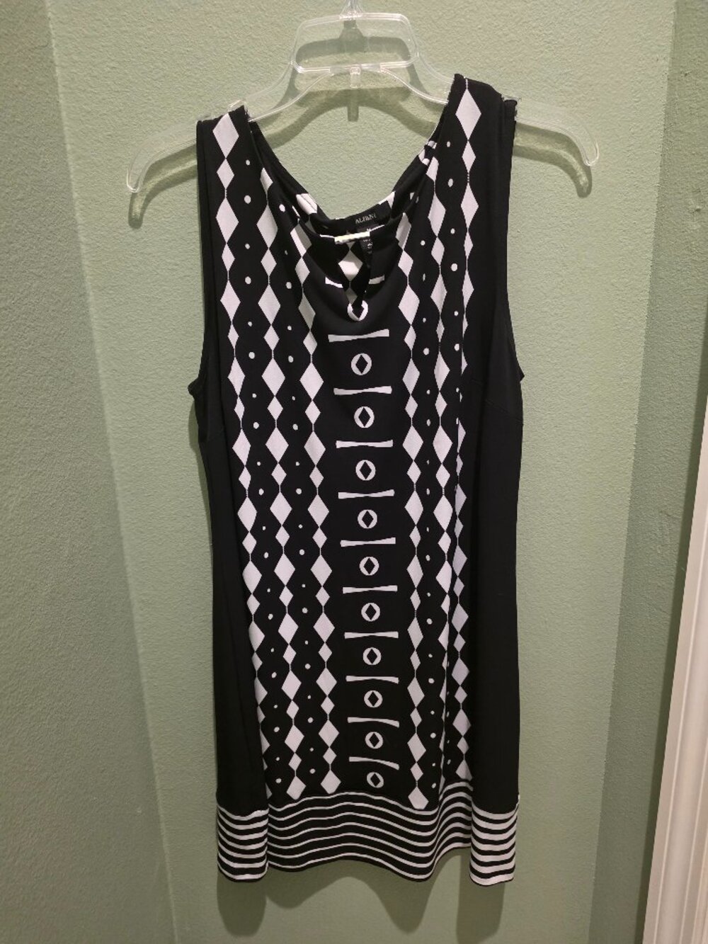Alfani Geometric Black & White Sleeveless Shift Dress Medium